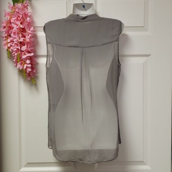 NWOT 💟 Tahari 100% SILK Sheer Blouse Top - Picture 9 of 11